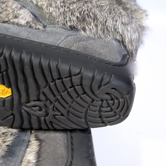 Manitobah Mukluks Wrap Gray Suede Shearling & Rabbit Fur Boots Womens Size 5 - Picture 9 of 10